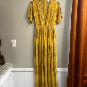 NWOT LONG BOHEMIAN EMBROIDERED YELLOW DRESS
